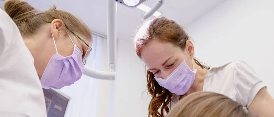 Fogínysorvadás kezelés munka közben